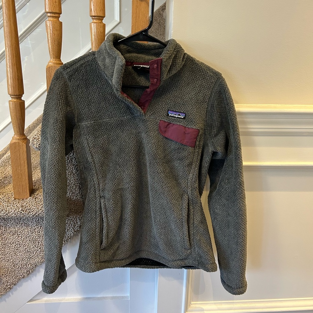 Patagonia sweatshirt fleece